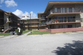 Building Photo - 4850 SW 63rd Terrace Building Photo - 4850 SW 63rd Terrace