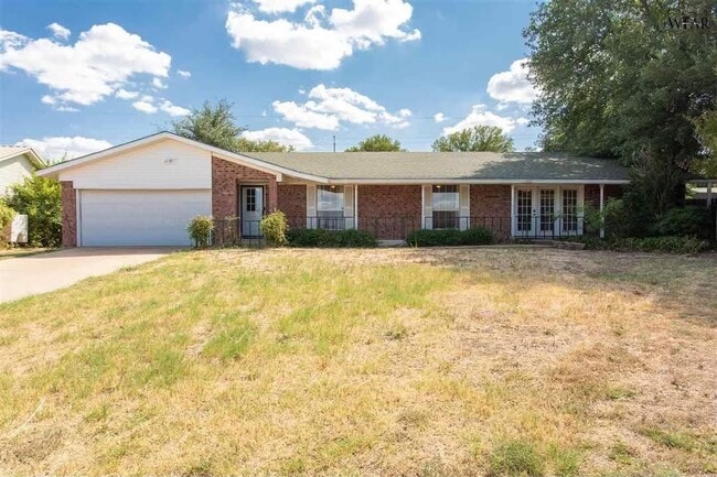 Building Photo - 8 Chanute Cir