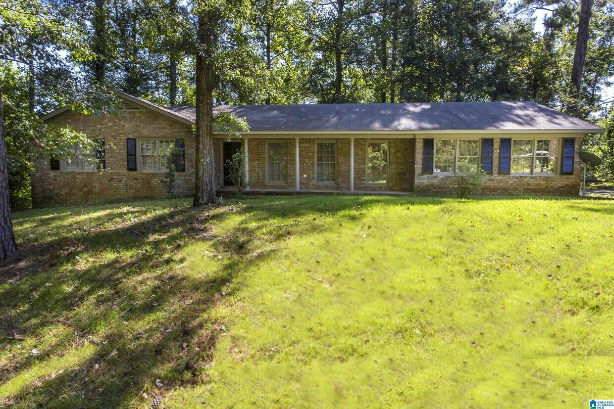 4725 Woodvale Dr, Tuscaloosa, AL 35405 House Rental in Tuscaloosa, AL