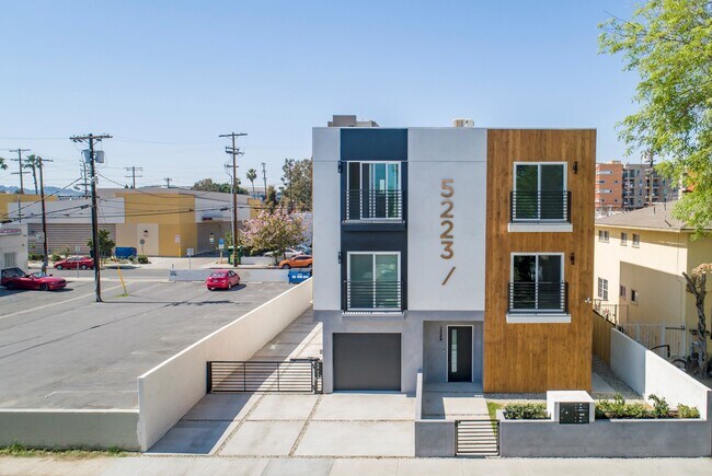 Building Photo - 5223 Cleon Ave