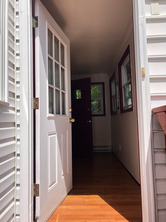 Foto del edificio - 1000 W 41st St