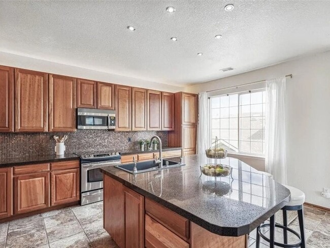 Foto del edificio - 13859 Legend Trail