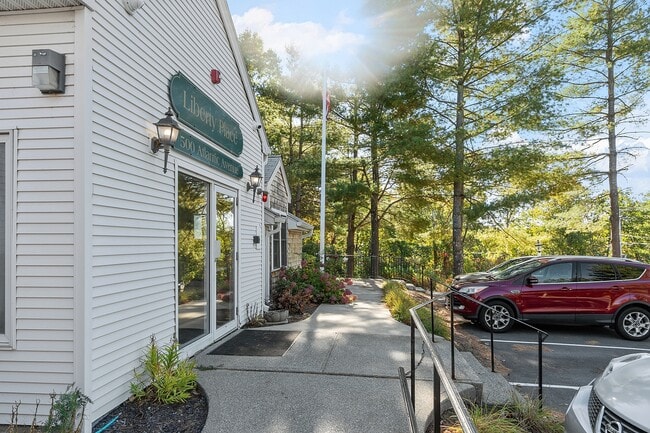 Foto del edificio - Liberty Place Apartments