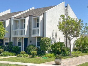 Building Photo - 16492 Harbour Ln