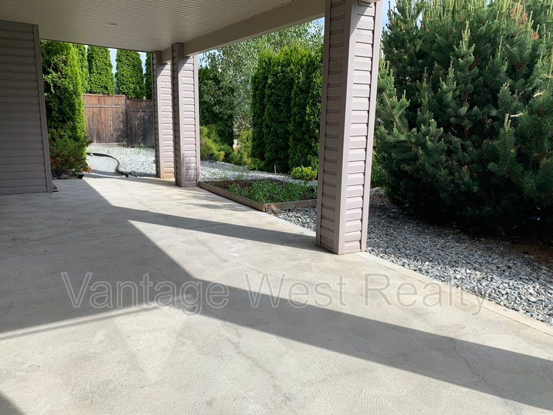 Photo principale - 1539 Wilmot Ave