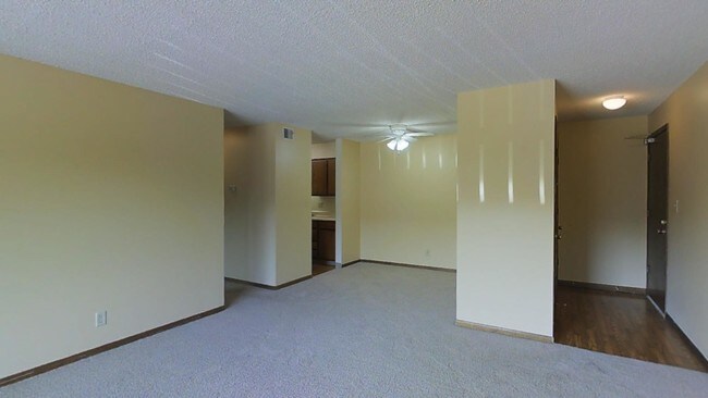 country club village apartments rentals west des moines ia