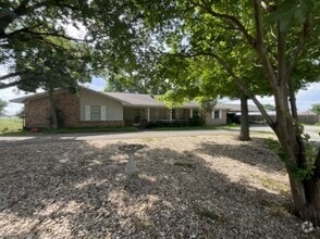 Building Photo - 24291 TX-19