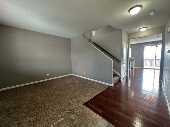 Foto del edificio - Updated 3 Bedroom in Banning Lewis Ranch