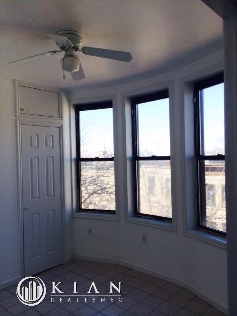 Foto principal - 484 W 45th St