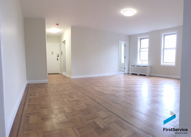 Primary Photo - 3901 Greystone Ave
