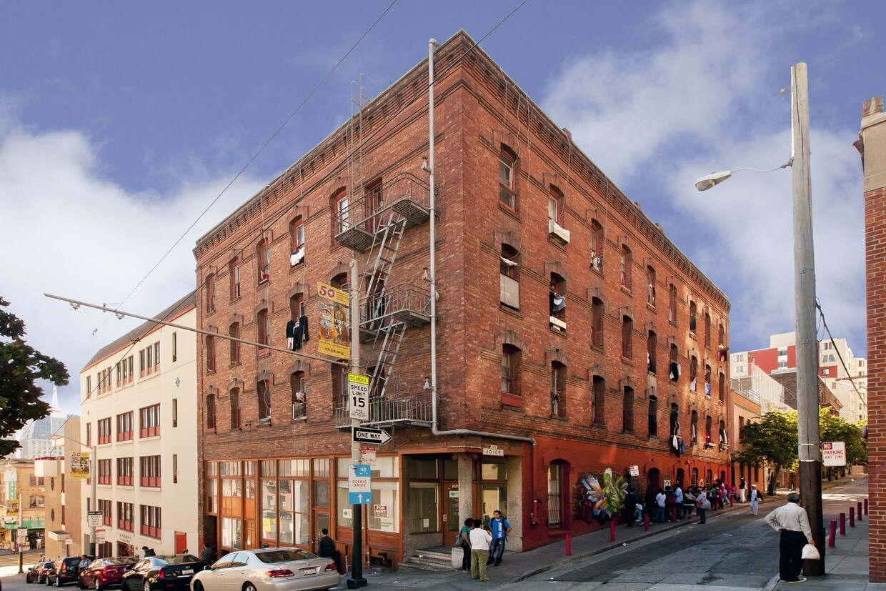 Primary Photo - 937-949 Clay St