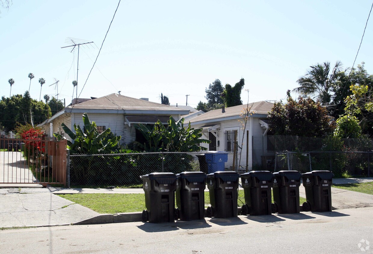 Foto principal - 534-538 N Westmoreland Ave