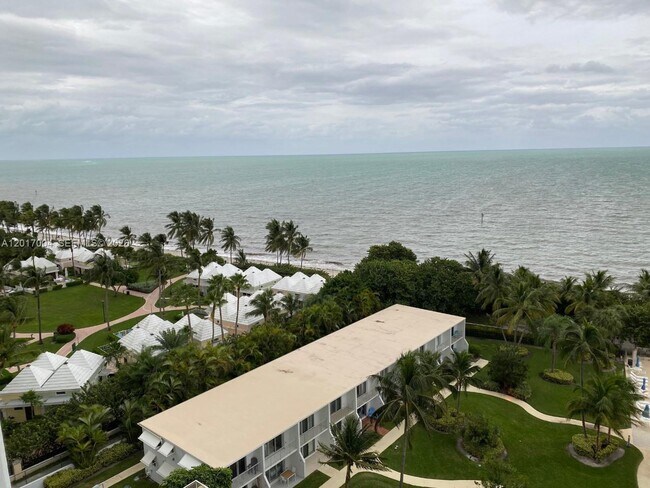 Foto del edificio - 881 Ocean Dr