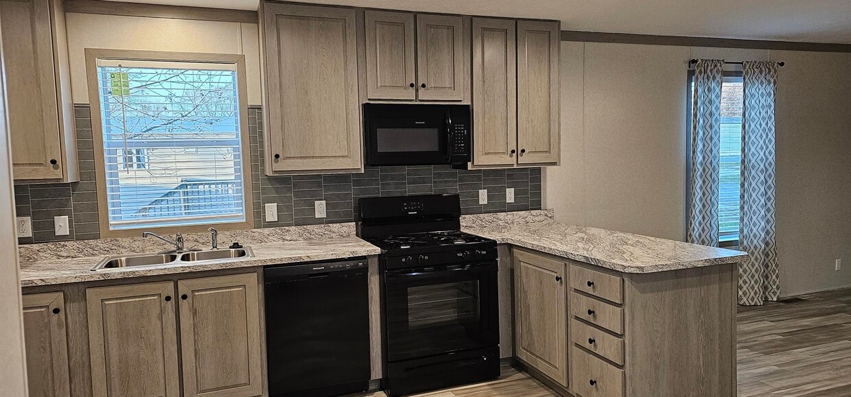 Foto principal - 2415 Catalpa St