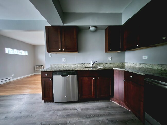 Foto del edificio - 3115 W 79th St