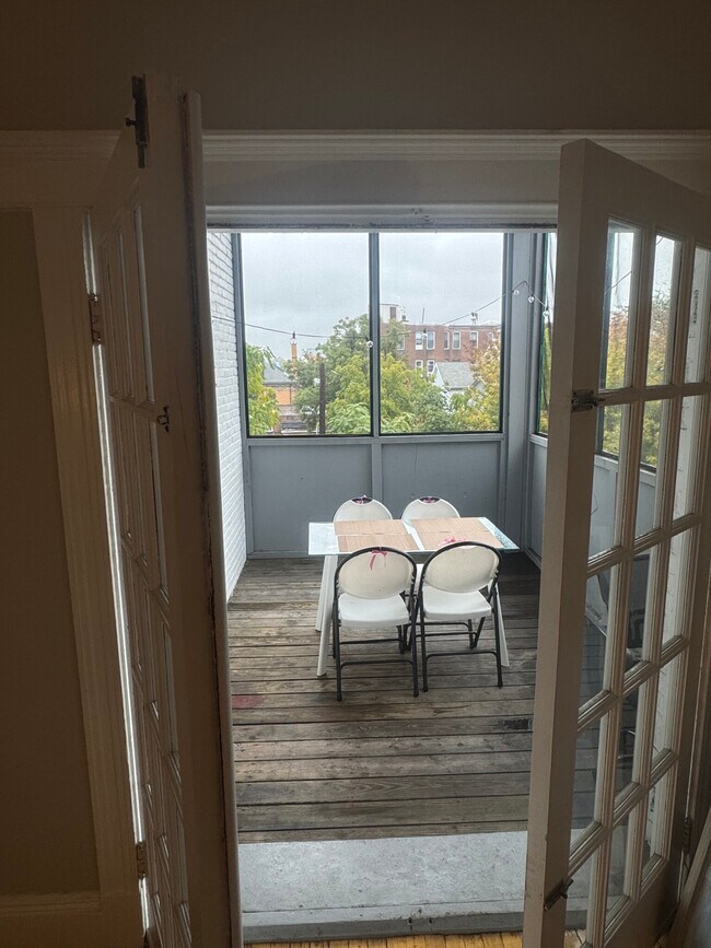 Foto del edificio - 4 Farrington Ave