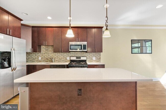 Foto del edificio - 725 N 20th St