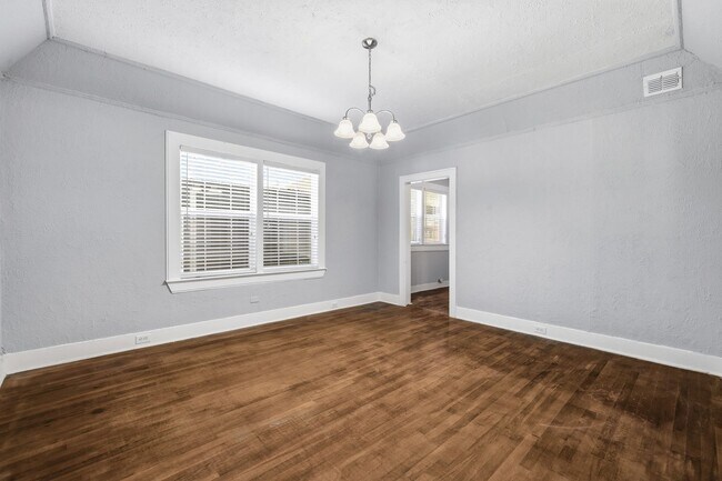 Foto del edificio - 527 Fulton Ave
