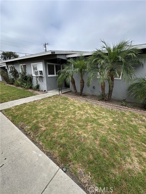 Building Photo - 1936 W Valencia Dr