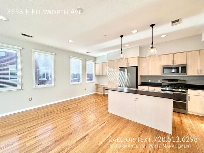 Foto del edificio - 3658 E Ellsworth Ave