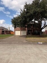 Building Photo - 4707 E Parma Dr