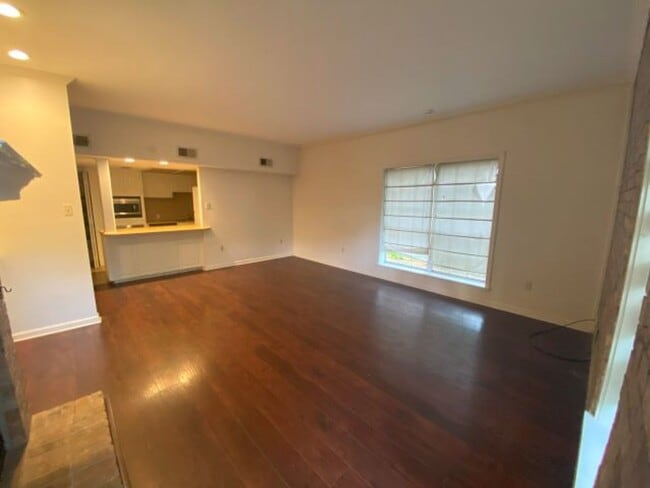 Building Photo - 4916 Stumberg Ln