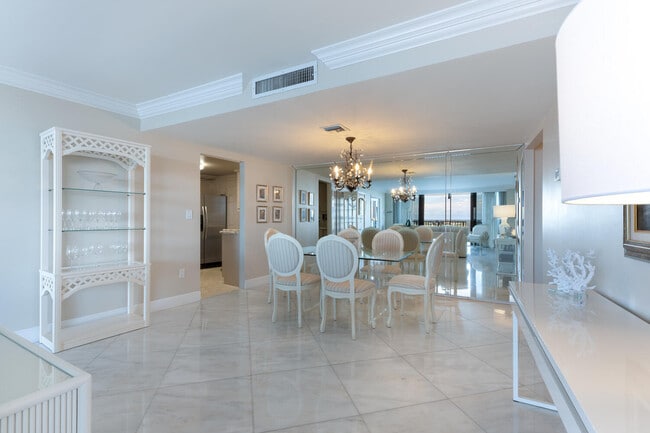Building Photo - 1200 S Flagler Dr