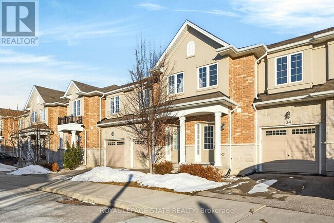 Building Photo - 90 Raymond Rd