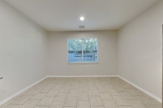 Building Photo - 17906 Magenta Springs Dr