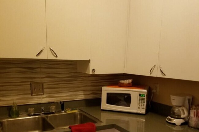 Kitchen--Upgraded to SS - 2110 Tudor Hills Ct