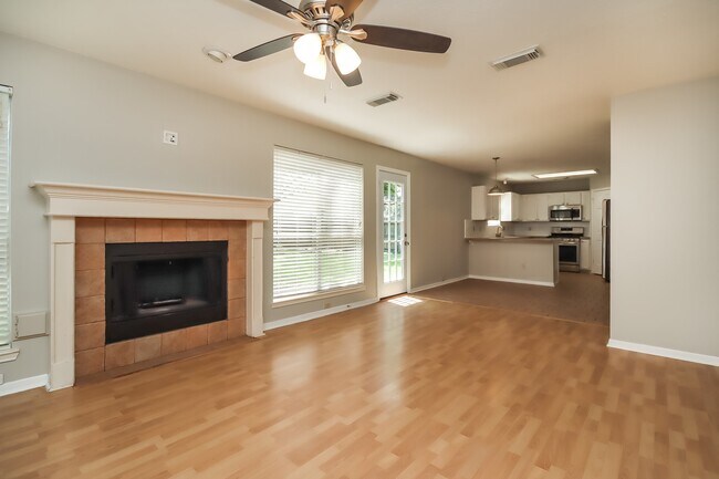 Building Photo - 1039 Wentworth Dr