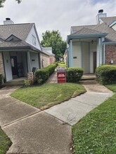 Building Photo - 4124 Hollow Oak Dr