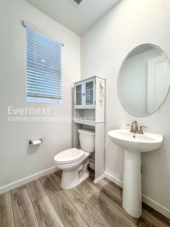 Foto del edificio - 17490 E 95th Pl