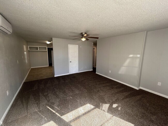 Building Photo - 2309 SW I Ave