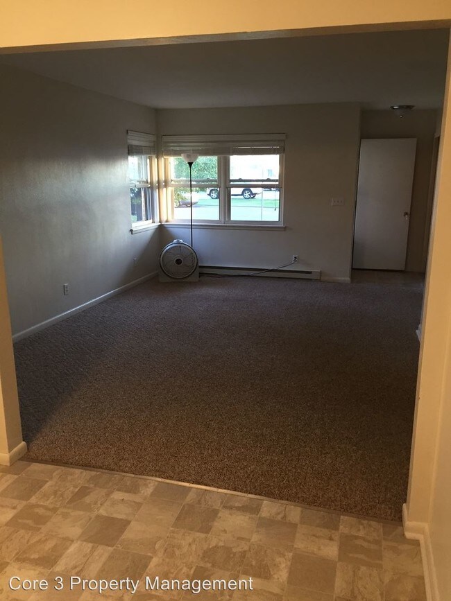 Foto del edificio - 231 W Bond St