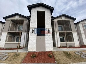 Building Photo - 875 E 78th Ave