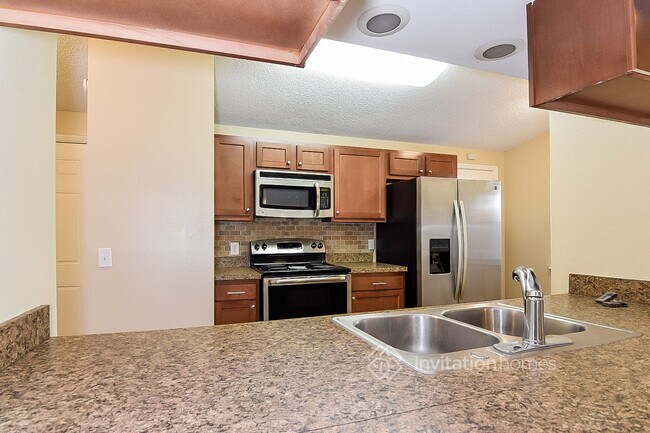 Foto del edificio - 7907 Osteen Rd