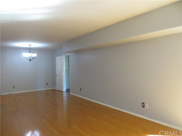Building Photo - 339 S Catalina Ave