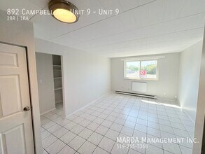 Building Photo - 892 Campbell Ave