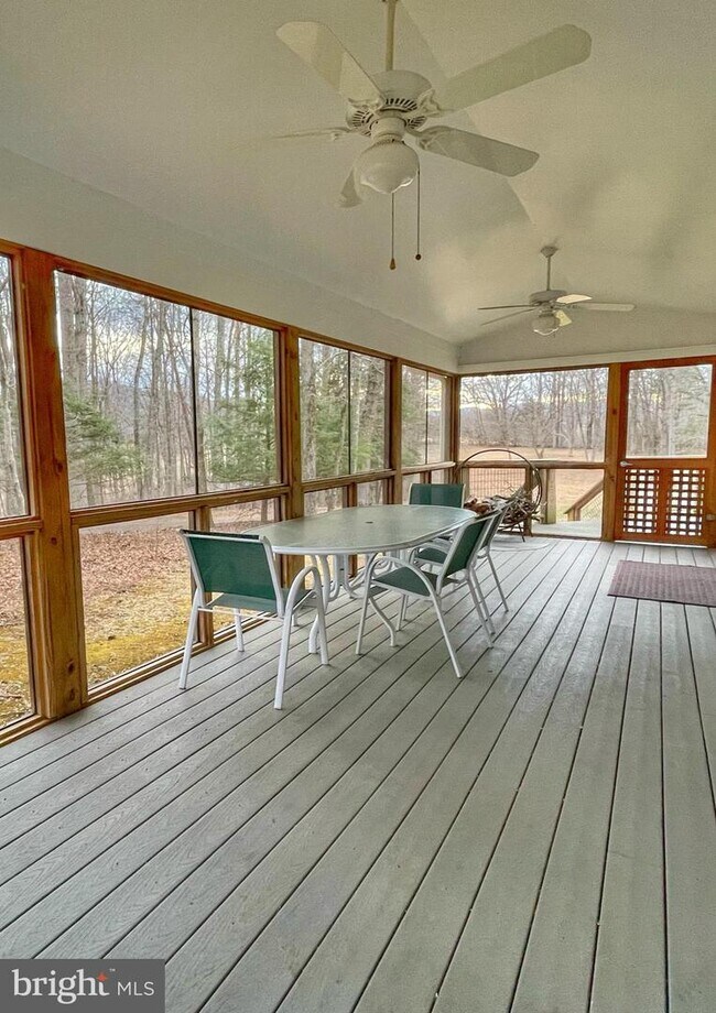 92 Steve Ln, Castleton, VA 22716 House Rental in Castleton, VA