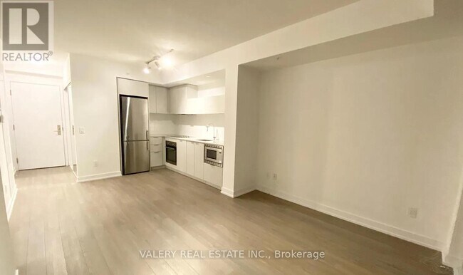 Building Photo - 20 Thomas Riley Rd