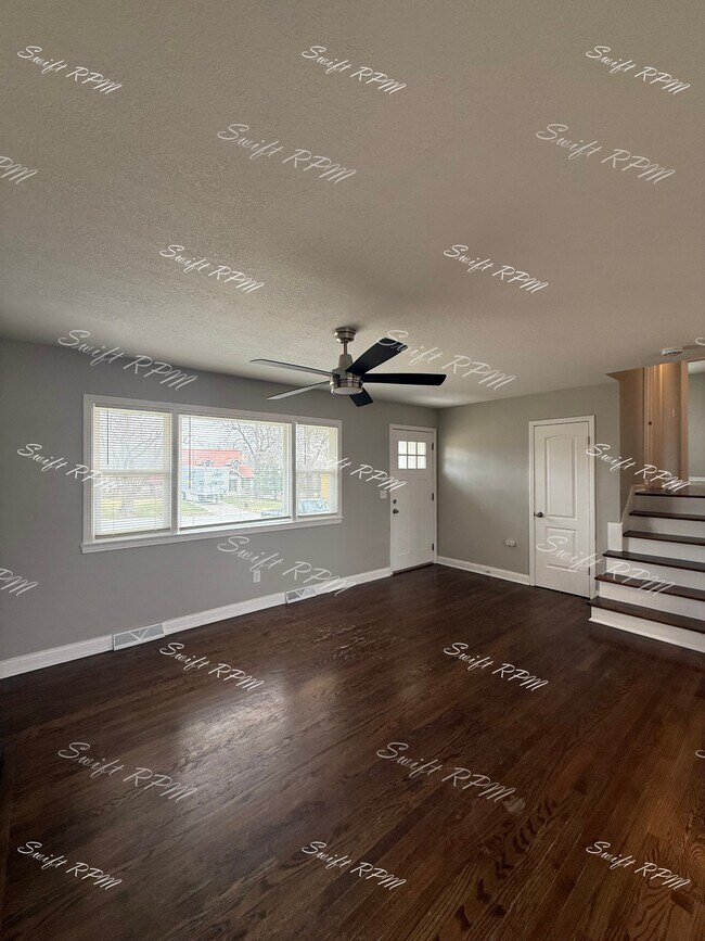 Foto del edificio - 1827 E 75th Terrace