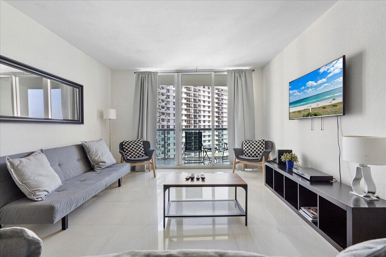 Foto principal - 3801 S Ocean Dr