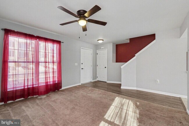 Foto del edificio - 54 Woodmyre Ln