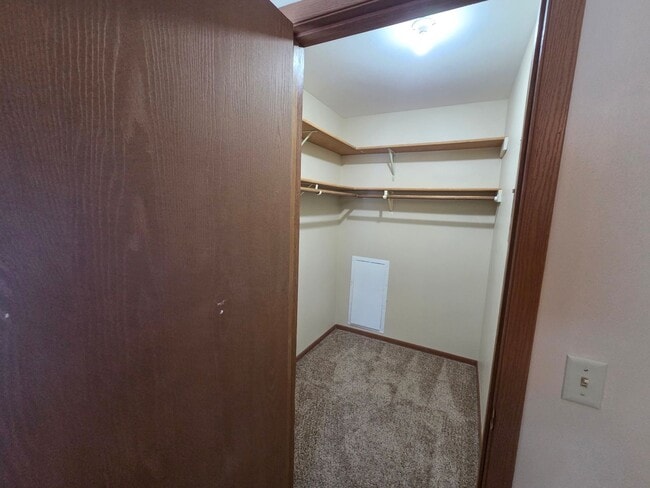 Building Photo - 2240 Sylvan Way