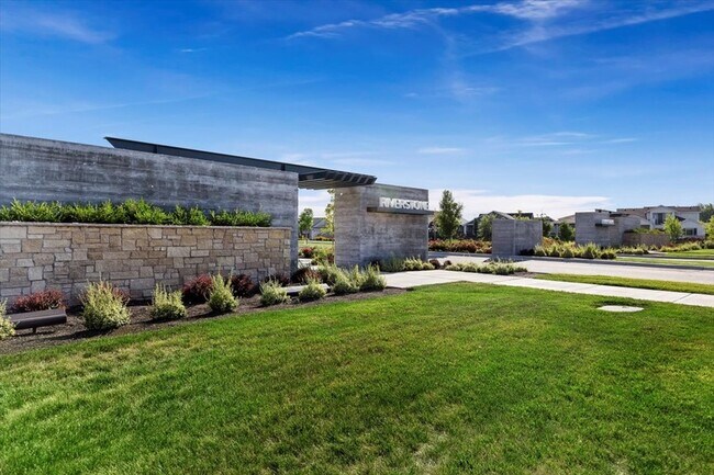 Foto del edificio - 8357 W Shams Ln