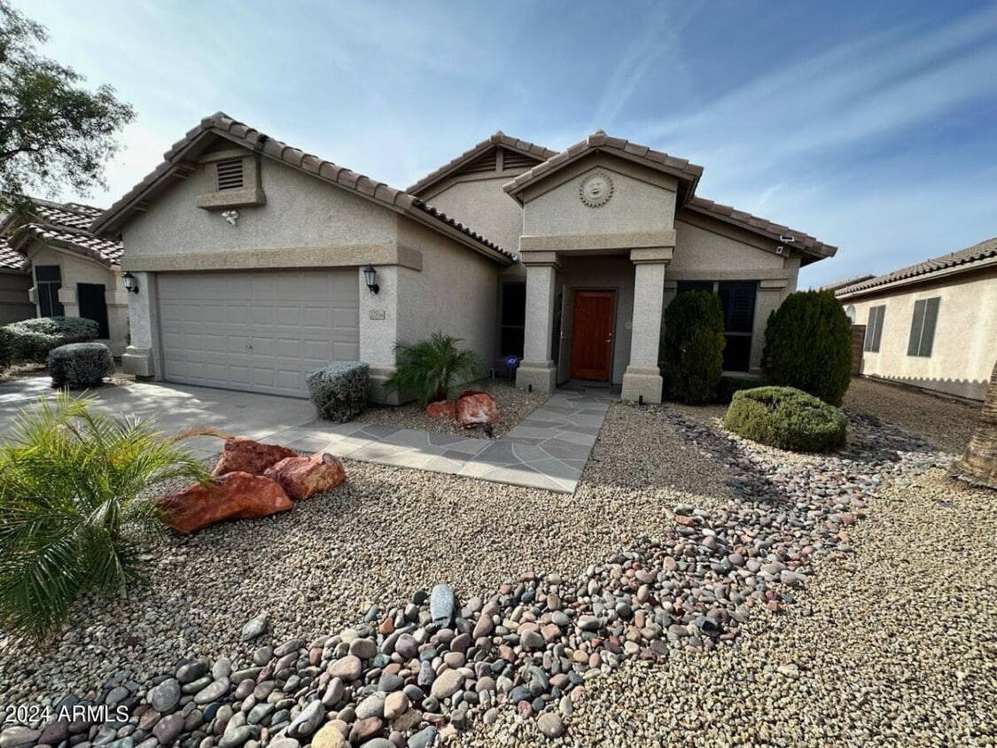 Foto principal - 22834 N 24th Pl