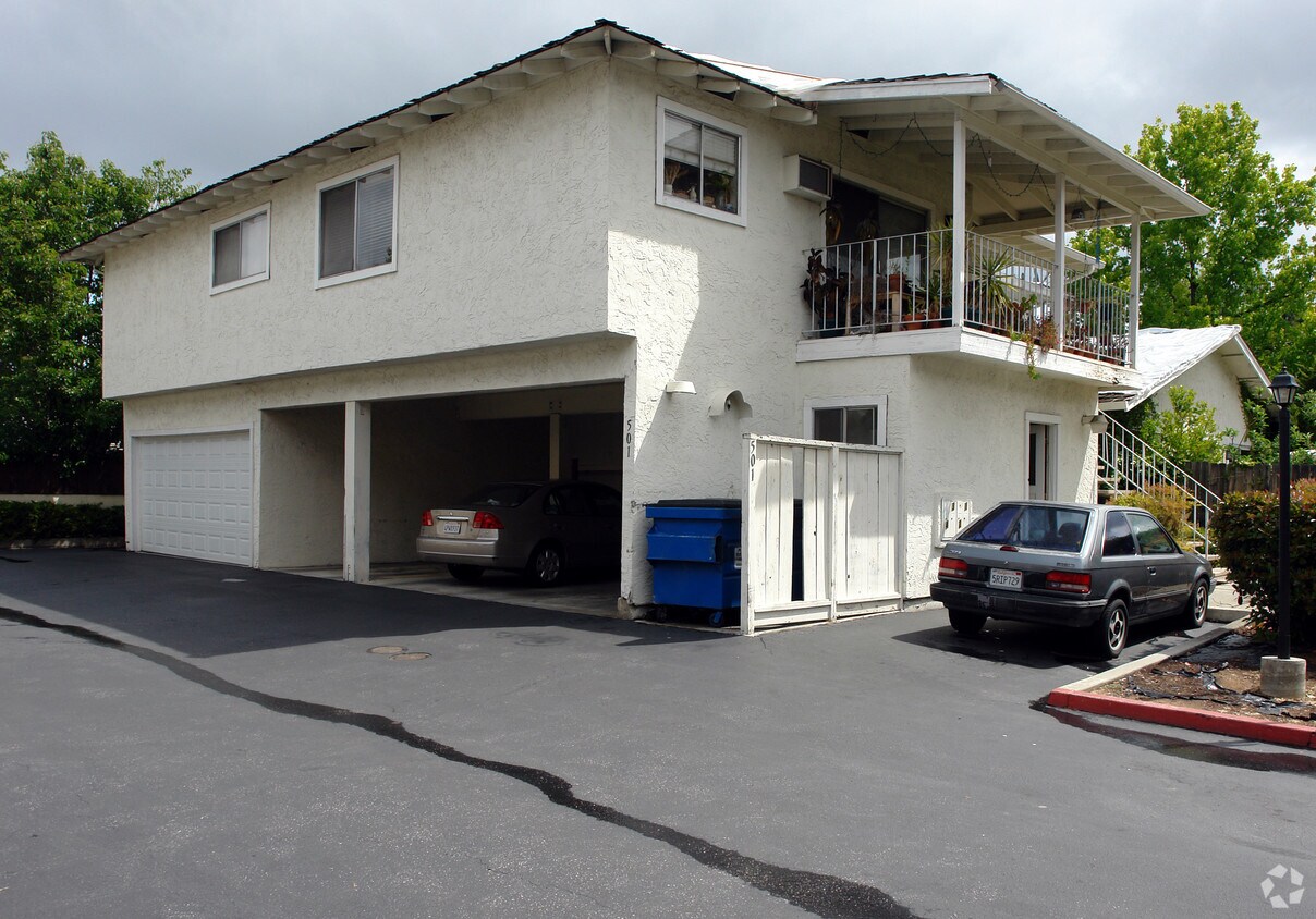 Building Photo - 501 Granger Ter