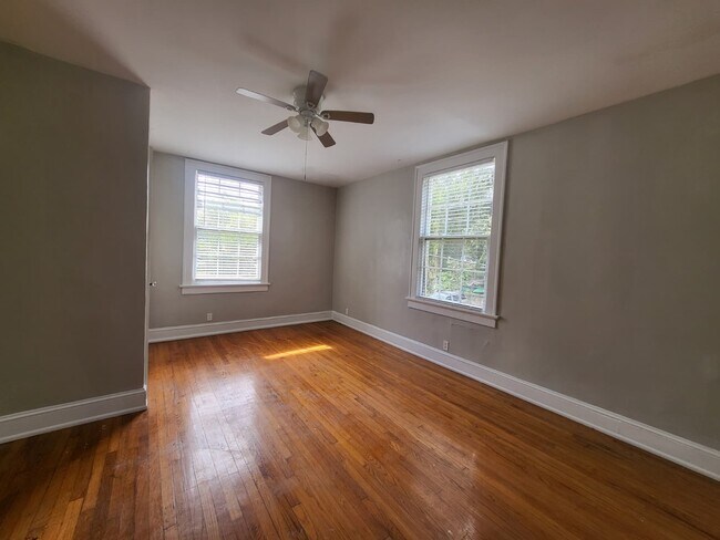 Foto del edificio - 1308 Willow Branch Ave