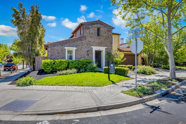 Building Photo - 7898 Kennard Ln